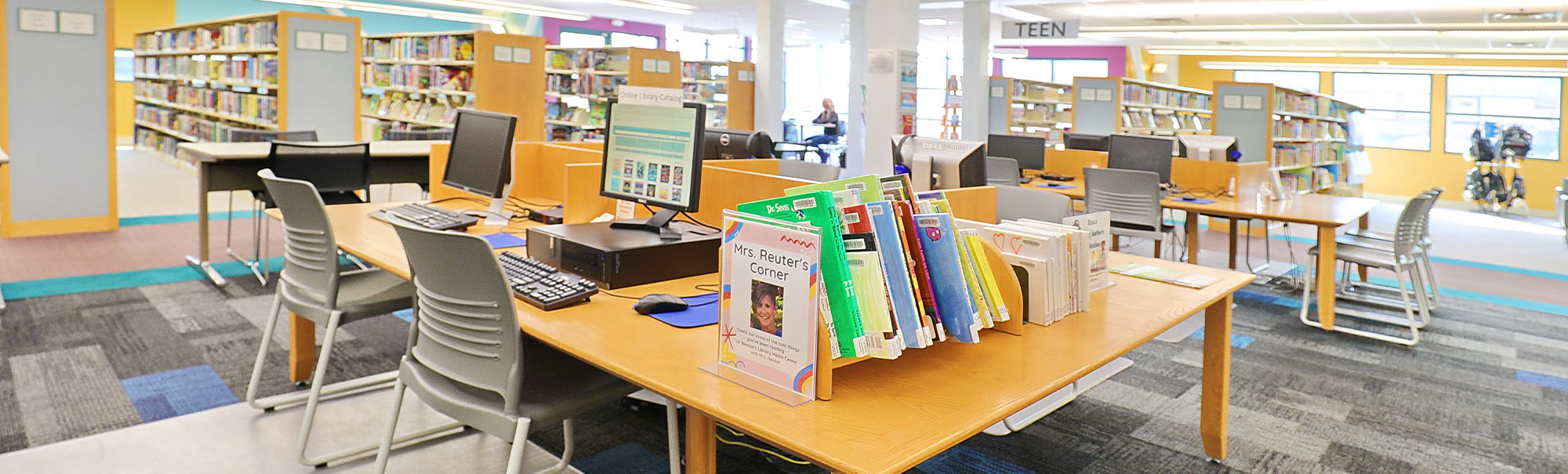 Computer area of the library